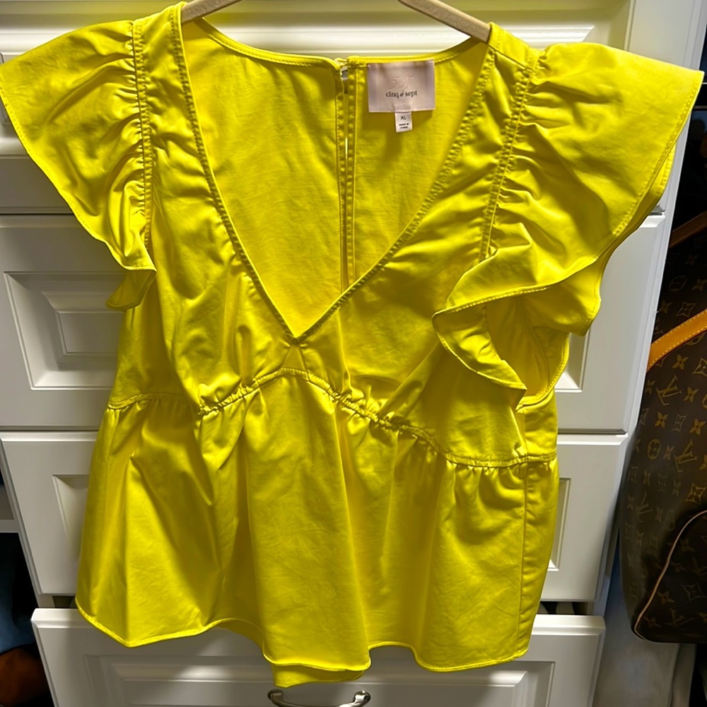 Never worn yellow cinq a sept top just ready to to get it out of my closet